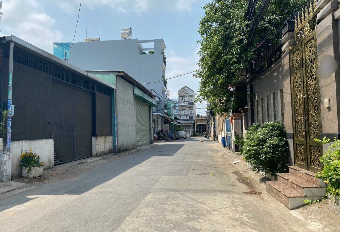 60 TỶ ! NHÀ XƯỞNG DT LỚN (700m²) Gần Ngã Tư BỐN XÃ, Tân Phú – DT (25x35m) (MT 3087)