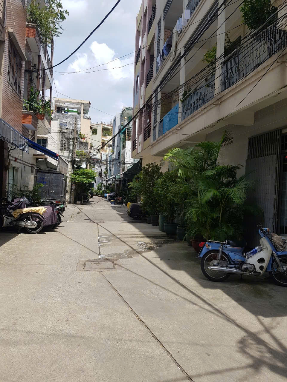 10 Tỷ ! CĂN GÓC 2MT HẺM XE HƠI HÀN HẢI NGUYÊN_BA THÁNG HAI, Quận 11- DT (35m²) (MT 3112)