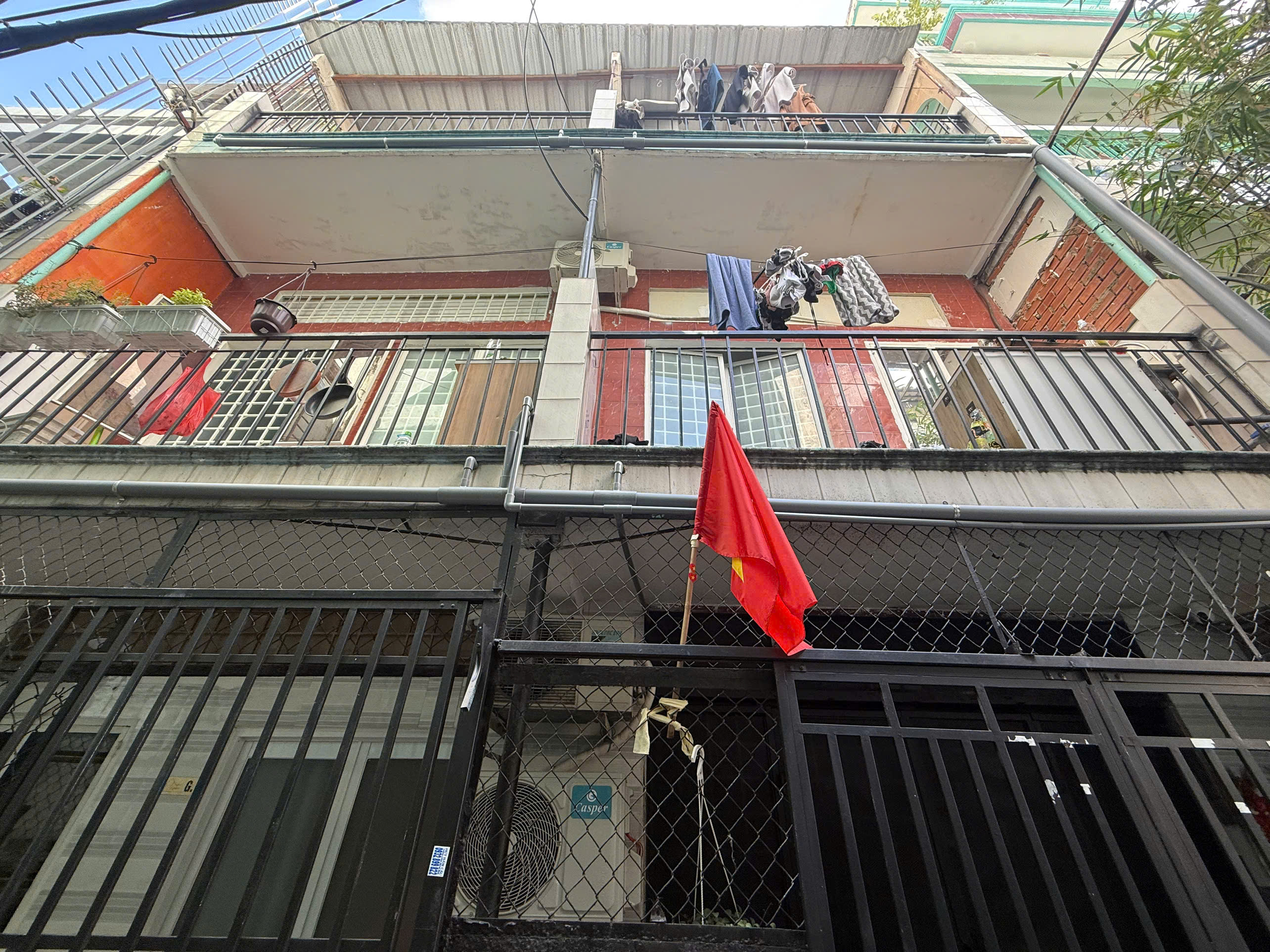 7.5 TỶ ! SIÊU PHẨM CĂN HỘ DV (10 PHÒNG) Gần Chợ Lơn, Quận 6 – DT Nở Hậu (7x13m) (MT 3134)