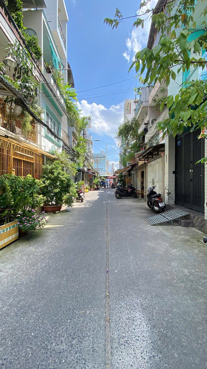 6 TỶ ! MTNB 6M Gần BÌNH THỚI_LẠC LONG QUÂN Q.11 – DT Nở Hậu (3.5x13m) (MT 3162)