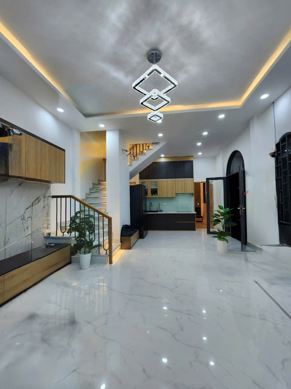6.5 TỶ ! NHÀ MỚI ĐẸP Ở NGAY – FULL NỘI THẤT Hem Quận 6 – DT CHUẨN (5.1x13m) (MT 3169)