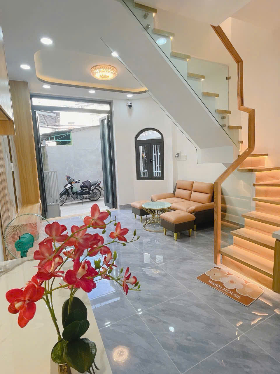 3.55 TỶ ! NHÀ MỚI ĐẸP Ở LIỀN _ Hẻm Đường Gần CHỢ PHÚ LÂM, Q6 – DT Nở Hậu (3.7x7.5m) (MT 3180)