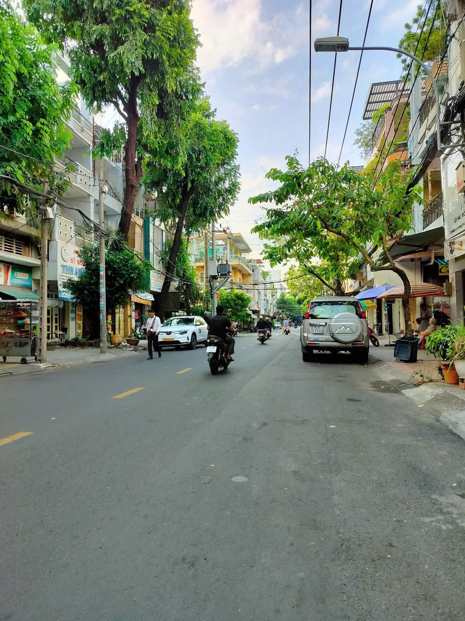 16.5 TỶ ! MTKD LÃNH BINH THĂNG_CX BÌNH THỚI, Q.11_DT Nở Hậu (4mx14.2m) (MT 3195)