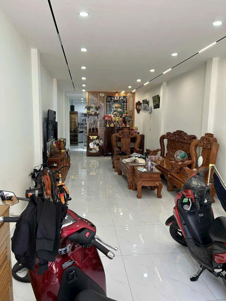 11.5 TỶ ! Nhà MTNB Nhựa 10m_Ngay Vòng Xoay LÊ ĐẠI HÀNH_Giáp Ranh Q10_DT (4x20_80m²) (MT 3206)